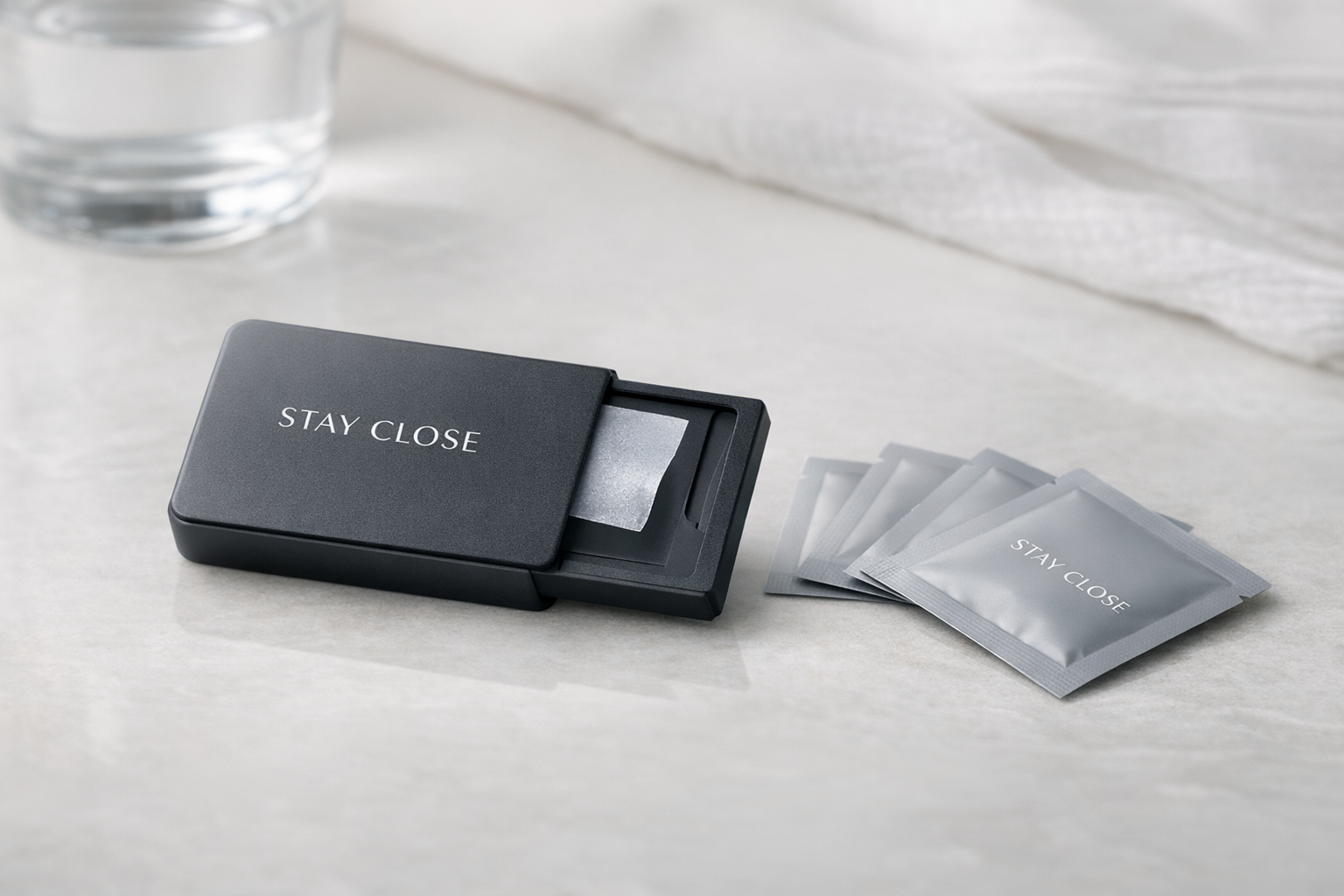 MAWA エチケットフィルム ケースと個包装 ベッドサイドに置けるデザイン